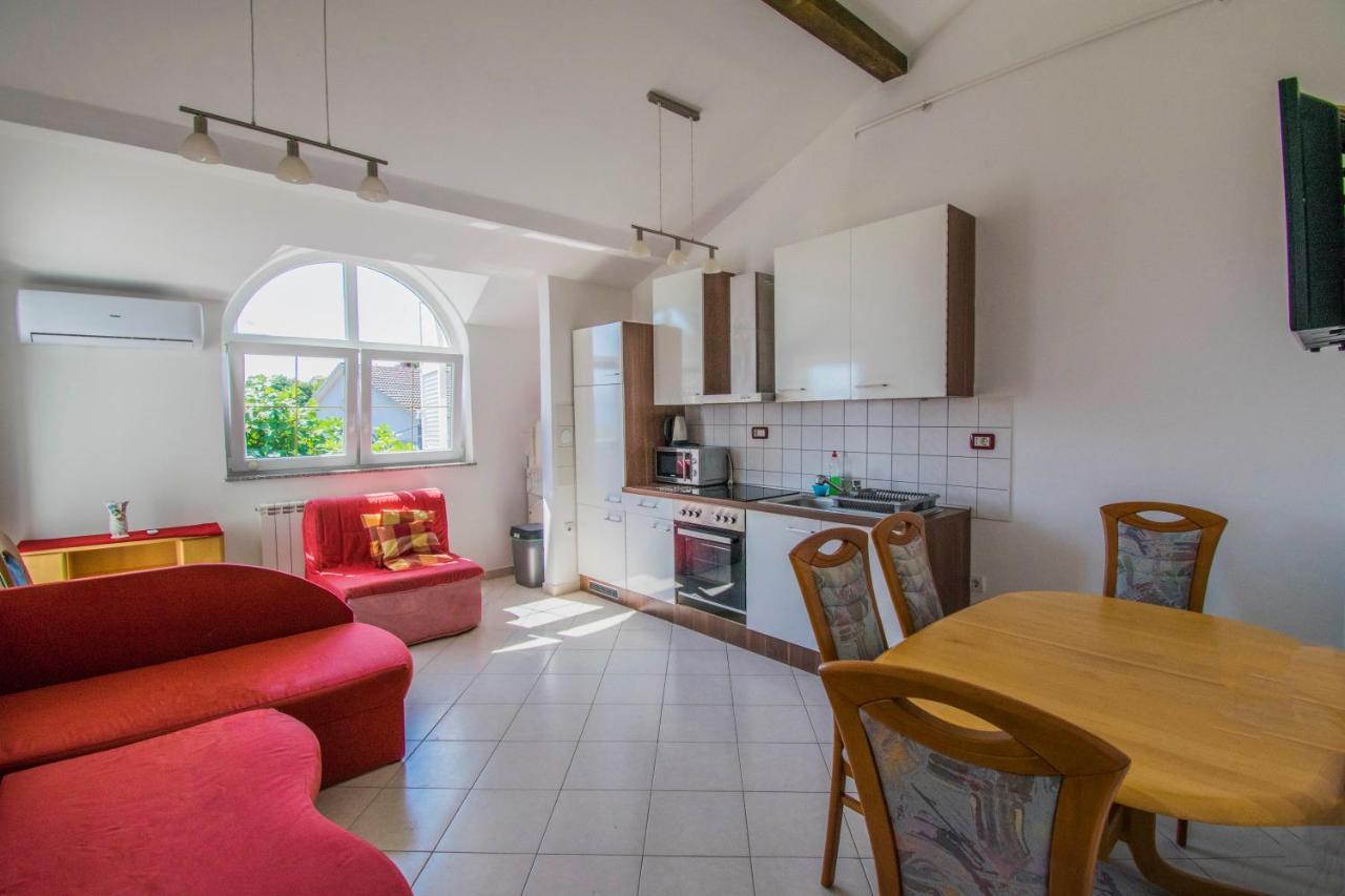 Apartments Relax Near אופטיה מראה חיצוני תמונה
